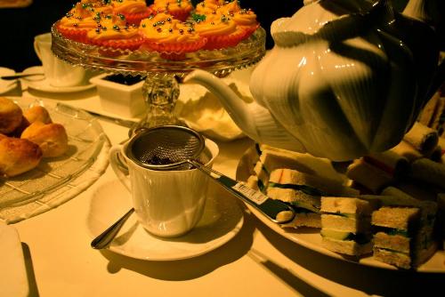 Thu vi High tea - tra muon o Anh