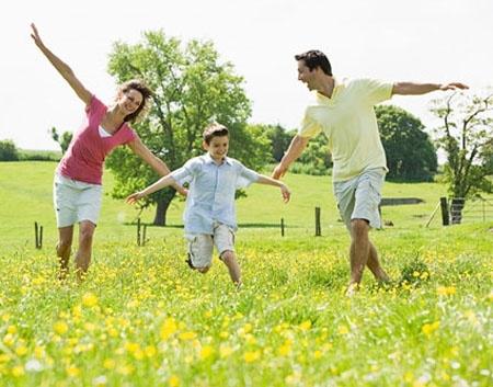 Ngủ đủ giấc, kiểm soát căng thẳng, uống đủ nước, tập luyện và có một chế độ ăn uống khoa học chính là chìa khó giúp bạn sống khỏe mạnh.