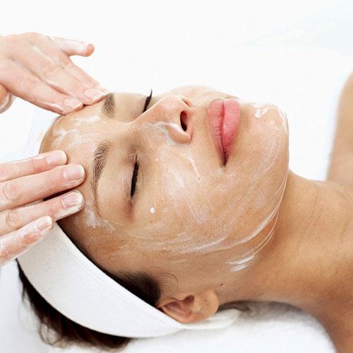 Massage giup khuon mat thon gon