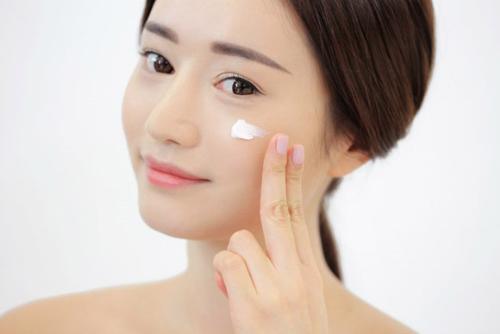 Kem lót giúp da trông mịn màng hơn