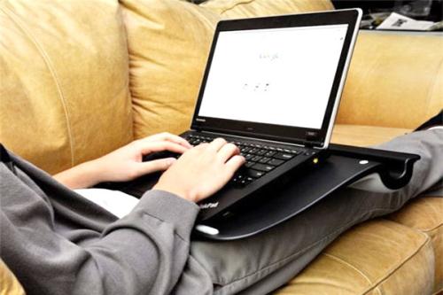 Đặt laptop lên đùi là thói quen thường gặp trong cuộc sống ngày nay, nhưng điều này rất dễ gây vô sinh