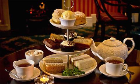 Thu vi High tea - tra muon o Anh
