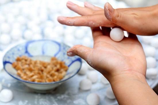 Cach lam banh troi, banh chay thom ngon dung vi 