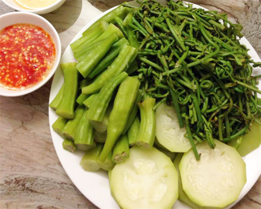 Nhung sai lam cuc ky nguy hiem khi an rau xanh ma nhieu nguoi mac phai