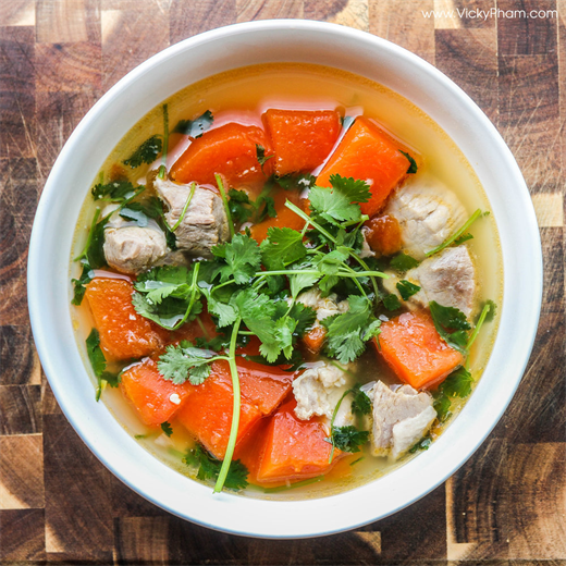 12 mon canh giup thanh nhiet co the, khi huyet doi dao cho phu nu trung nien