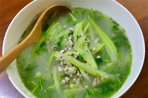 12 mon canh giup thanh nhiet co the, khi huyet doi dao cho phu nu trung nien