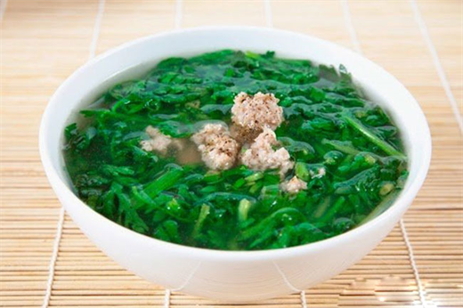 12 mon canh giup thanh nhiet co the, khi huyet doi dao cho phu nu trung nien