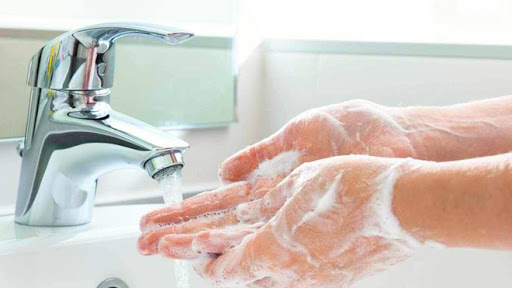 Những sai lầm ít người biết khi rửa tay bằng xà phòng