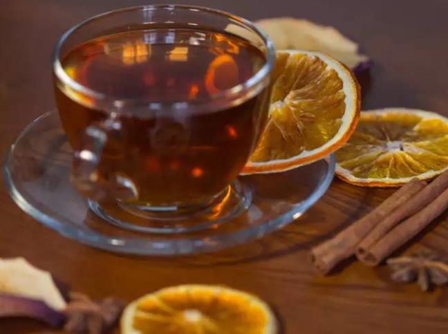 An cam xong cho vut vo di, pha mot coc tra vo cam de giup tang cuong mien dich va cai thien tieu hoa