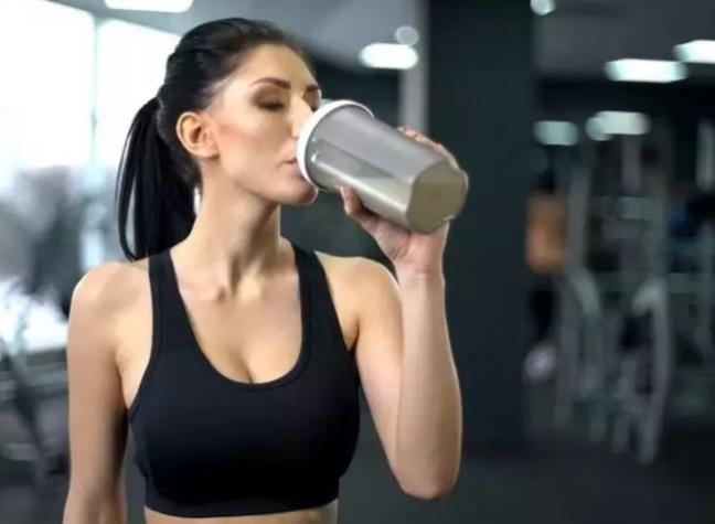 Vi sao nhieu nguoi thuong ap dung che do an long khi muon giam can?