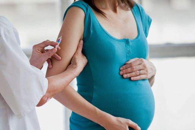 Vi sao phu nu mang thai khong nen bo qua viec chung ngua vaccine cum mua?