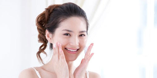Cach trang diem du tiec khien ban lung linh thu hut nhieu nguoi