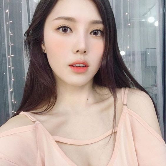 Cach trang diem du tiec khien ban lung linh thu hut nhieu nguoi