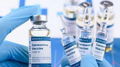 Tai sao vaccine ngua COVID-19, co the cuu song hang trieu nguoi, lai khong doat giai Nobel Khoa hoc nam nay?