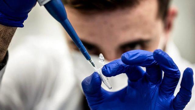 Me nhiem COVID-19 trong thai ky, con sinh ra lieu co gap van de?