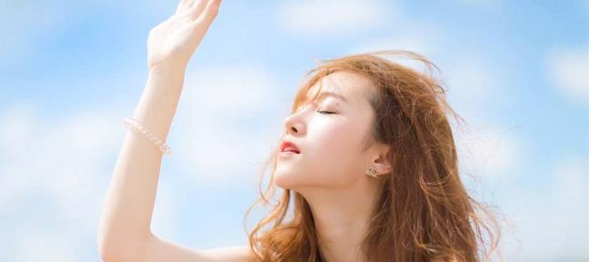 Ly giai vi sao kem chong nang nen tro thanh nguoi ban tot nhat trong mua he 