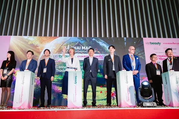Trien lam Vietbeauty & Cosmobeaute Viet Nam 2023: Danh thuc tiem nang cua nganh lam dep Viet Nam