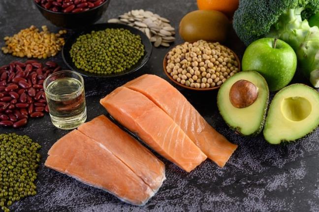 De sau nay khong bi mat thinh luc, hay them axit beo omega-3 vao che do an uong