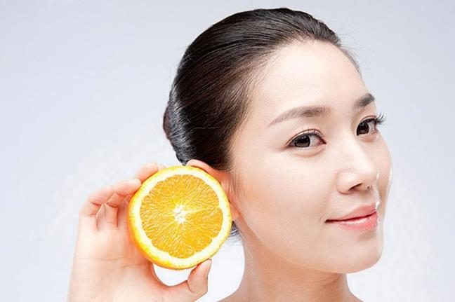 Khong can my pham dat tien, muon co lan da trang sang, chi em hay thu 7 loai serum tu lam nay