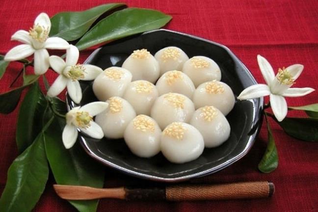 Tet Han thuc 3/3: Nhung ai nen han che an banh troi, banh chay?