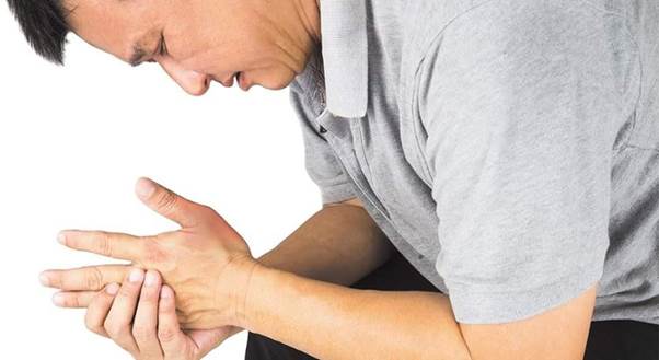 Tinh trang tang axit uric mau de xay ra hon o nhung nguoi co 4 dac diem nay