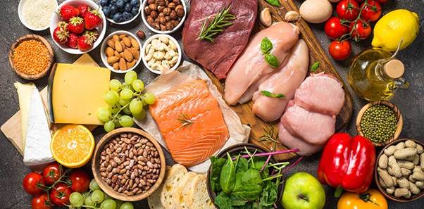 De luon khoe manh va minh man sau tuoi 50, cho quen bo sung 5 loai vitamin nay thuong xuyen