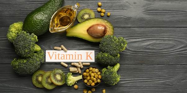 De luon khoe manh va minh man sau tuoi 50, cho quen bo sung 5 loai vitamin nay thuong xuyen