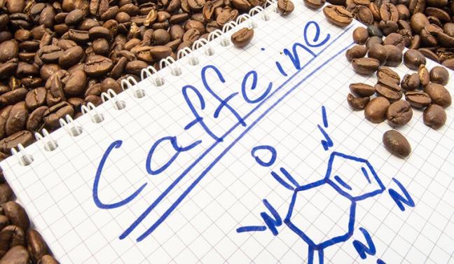 Can trong khi tieu thu qua nhieu caffeine vao mua he