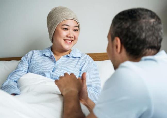 Khi ung thu tan cong, tam tri cung chien dau: Uu tien suc khoe tinh than trong hanh trinh chua lanh