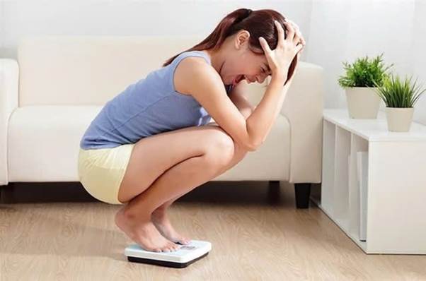 Canh giac voi 5 dau hieu roi loan tuyen giap o phai nu