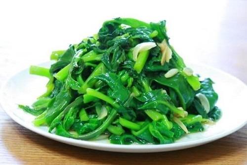 4 mon da de qua dem thi tuyet doi khong an, tranh gay hai cho suc khoe