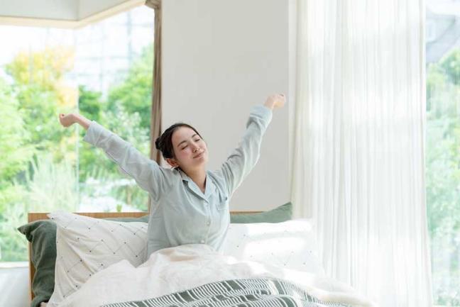 Nghien cuu moi: Nhung nguoi day som song lau hon nhieu nam so voi nhung nguoi tap the duc thuong xuyen