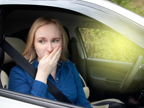 Tai sao mot so nguoi bi say xe ngay khi vua len xe, trong khi nhung nguoi khac thi khong?