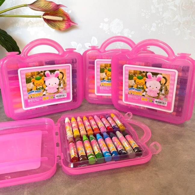 Vi nhua co the xam nhap nao chi trong 2 gio, han che cho tre em tiep xuc voi nhung vat dung nay