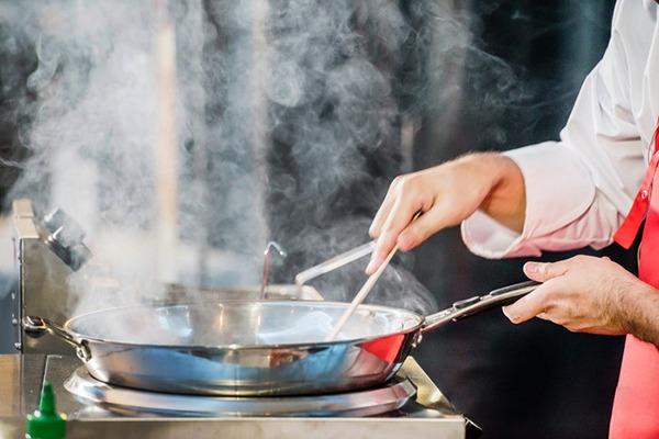 3 thoi quen nau nuong khien ca gia dinh co nguy co ung thu