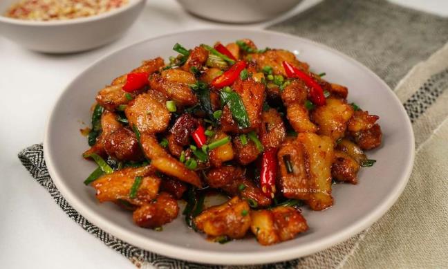 3 thoi quen nau nuong khien ca gia dinh co nguy co ung thu