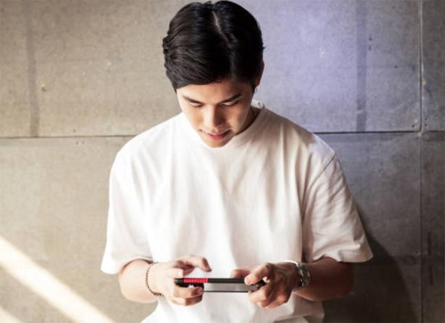 Viec luot xem cac video ngan co the day nhanh qua trinh ton thuong nao