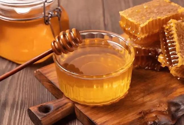 Uong nuoc mat ong moi sang, day la nhung dieu xay ra voi co the