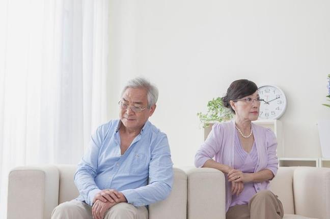 Nhung nguoi de tu vong do nhoi mau co tim deu co 8 dac diem chung nay