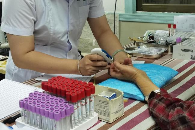 Tinh trang ngua tai dai dang co the la dau hieu cua ba benh, dung xem nhe 