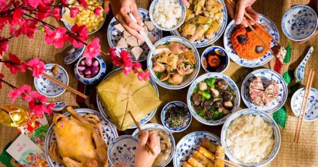 Bi quyet an Tet tha ga khong lo tang can: Vui xuan tron ven ma van giu dang