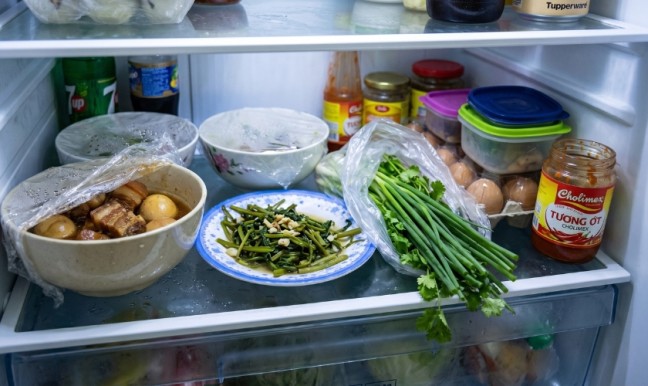 Canh bao: an thuc an thua de tu lanh co the de doa den tinh mang