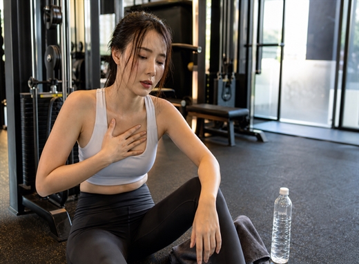 5 nguyen nhan khien hien tuong roi loan nhip tim xuat hien o nguoi tre