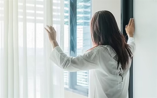 Xu ly su co thuy ngan tu nhiet ke bi vo: Quy tac an toan chong ngo doc khi doc